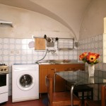 Kitchen with Dining Table